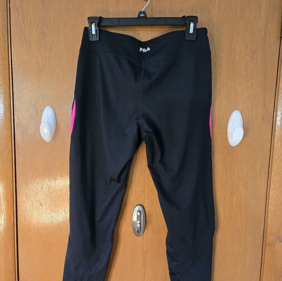 FILA Ladies, black and pink leggings size M. - Picture 3 of 4